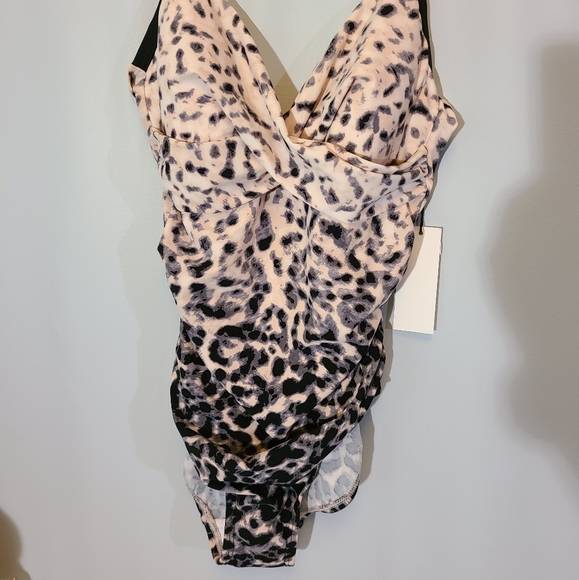 Calvin Klein Jaguar Cheetah One Piece Swimsuit - Picture 2 of 7
